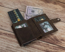 Varen Mechanical Leather Card Holder