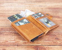 Varen Mechanical Leather Card Holder